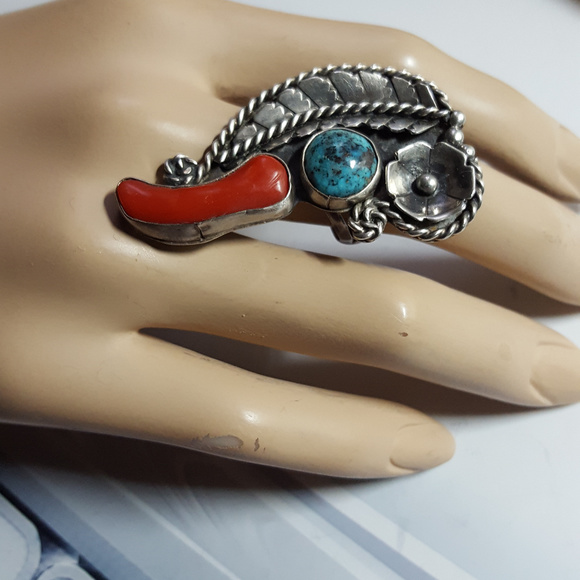 Miriam Chuyate Navajo Antique Ring size 7 Turquoise Coral Indian